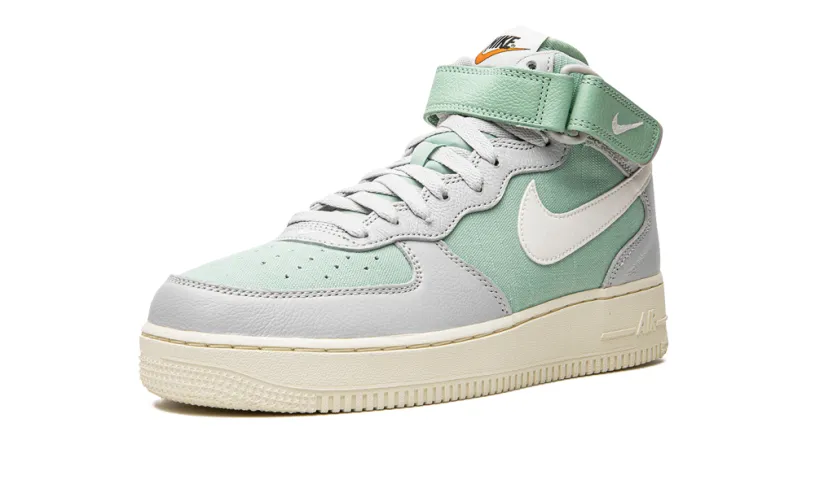 Nike Lifestyle Air Force 1 Mid '07 LX 'Grey Fog Enamel Green'